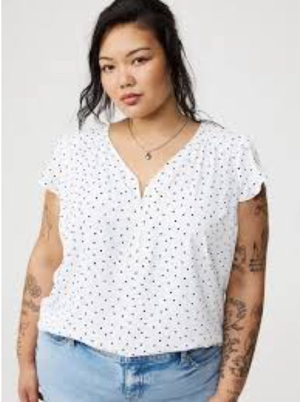 White Polka Dot Women’s V-Neck Women's Top Size Medium